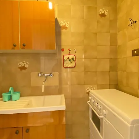 Center 3 شقة *
