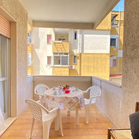 Center 3 Apartment